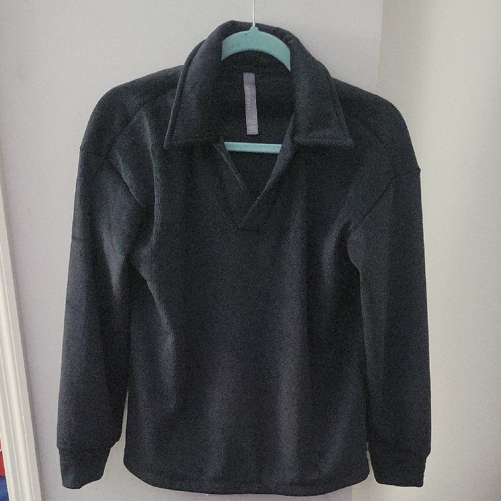 Mondetta Women's V-Neck Collared Ribbed Cozy Black Sweater Size Small NWOT